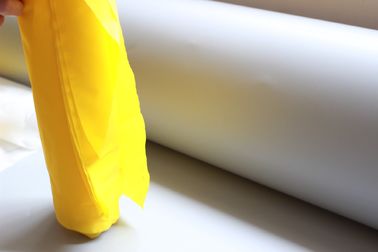 Chine OIN 9000 de maille d'impression d'écran en soie de polyester de 50m pour l'usine d'impression fournisseur