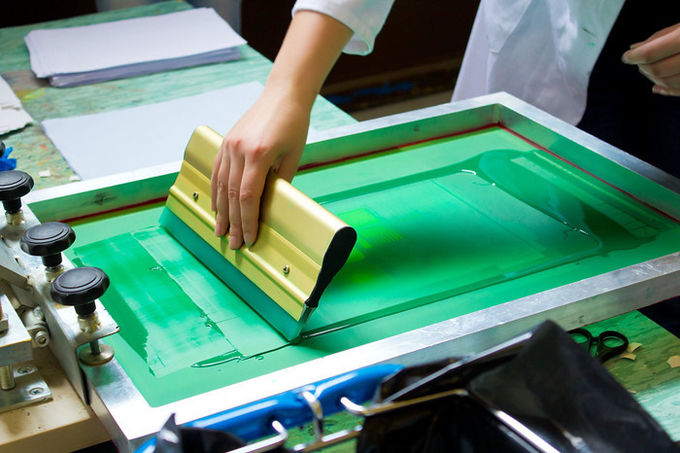 Maille d'impression d'écran en soie de polyester de Monfilament pour imprimer le circuit de couche épaisse